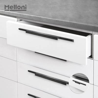 یراق‌ آلات ملونی